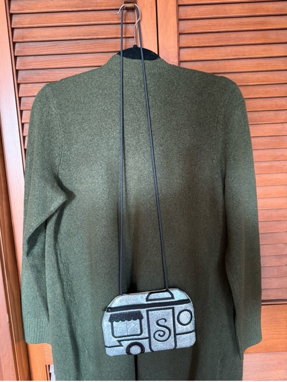 Glitter Camper Crossbody Bag in Silver and Black - S Accent